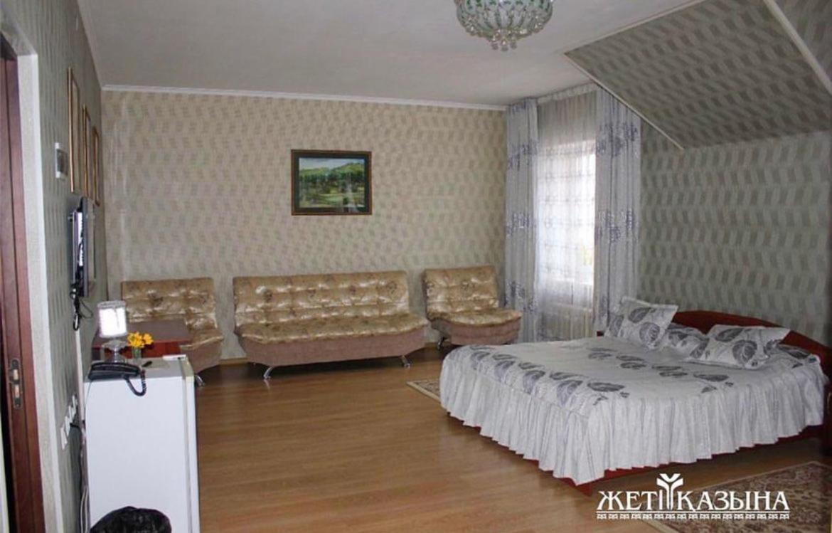 Гостиничный Комплекс Жеты Казына Zharkent 外观 照片